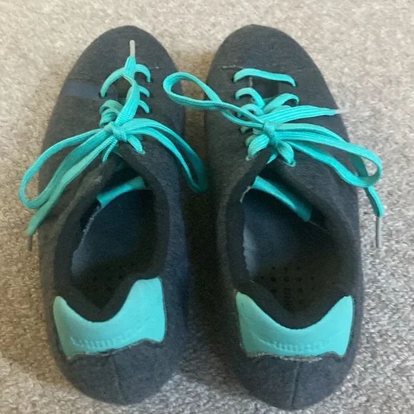 Shimano SH-RT400 Cycling Shoe + SPD Cleats - Picture 5 of 5